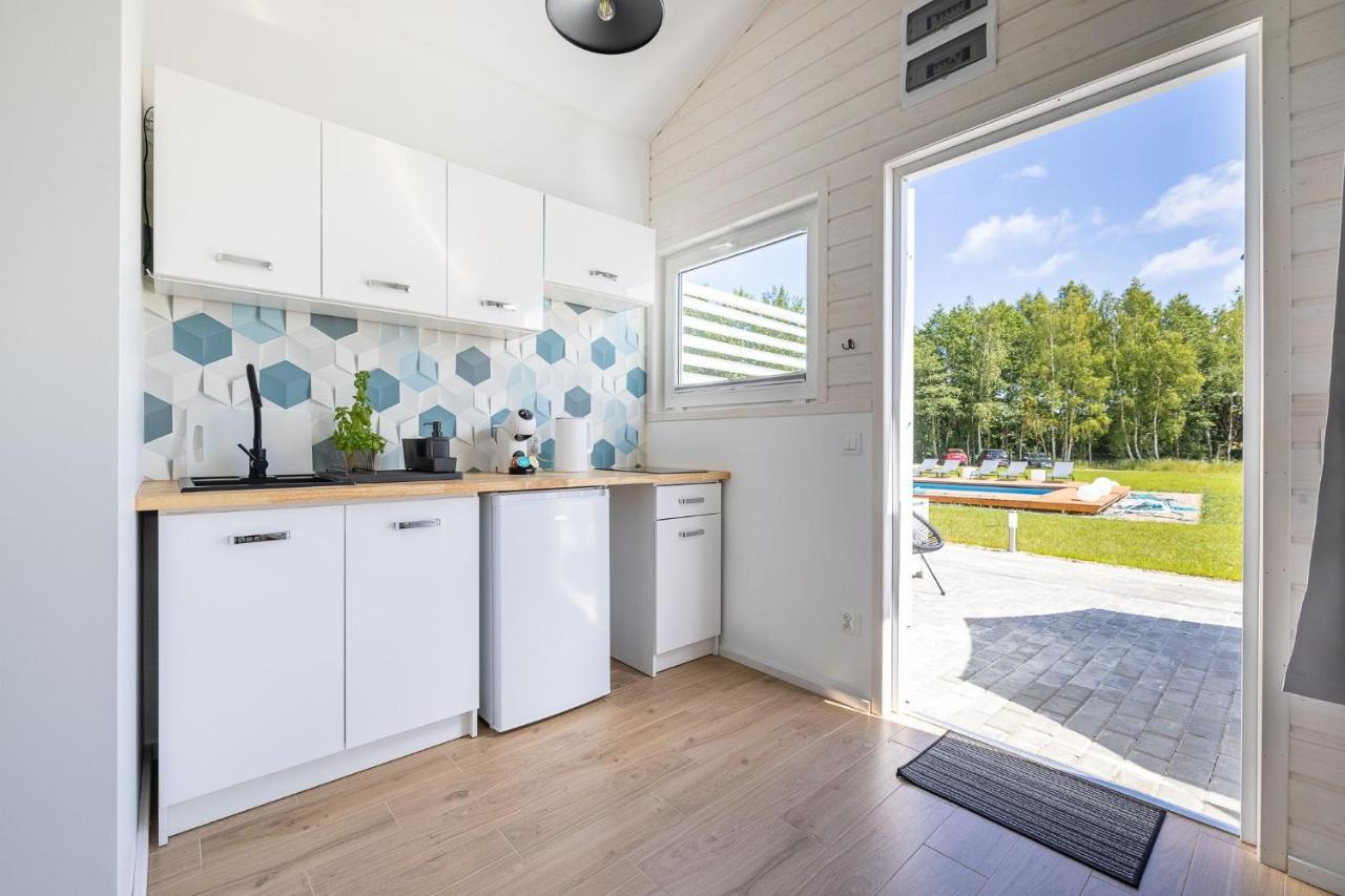 Lumi Resort Domki Letniskowe Z Podgrzewanym Basenem Rewal Bagian luar foto