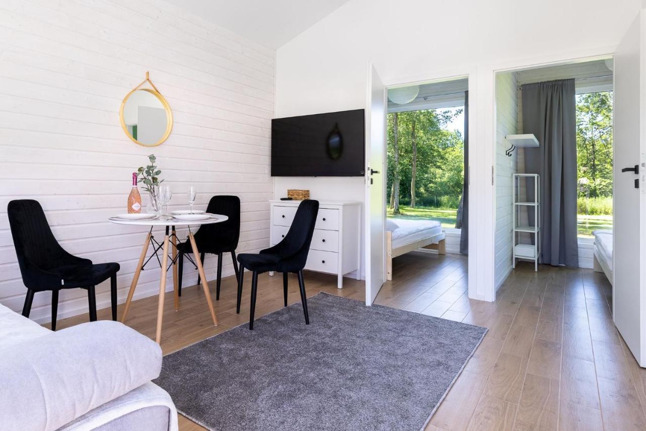 Lumi Resort Domki Letniskowe Z Podgrzewanym Basenem Rewal Bagian luar foto