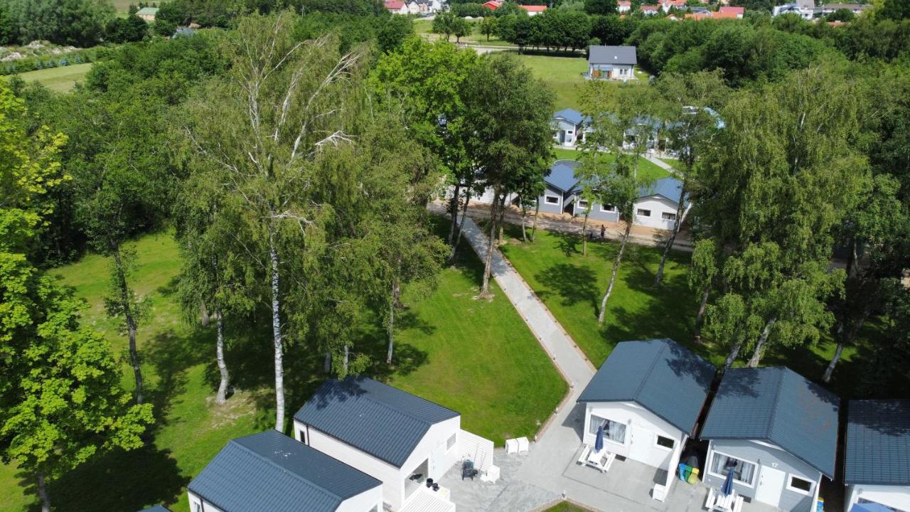 Lumi Resort Domki Letniskowe Z Podgrzewanym Basenem Rewal Bagian luar foto