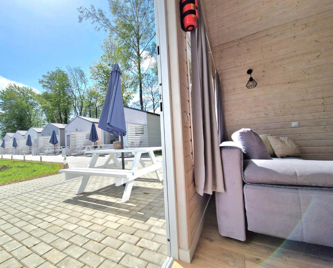 Lumi Resort Domki Letniskowe Z Podgrzewanym Basenem Rewal Bagian luar foto
