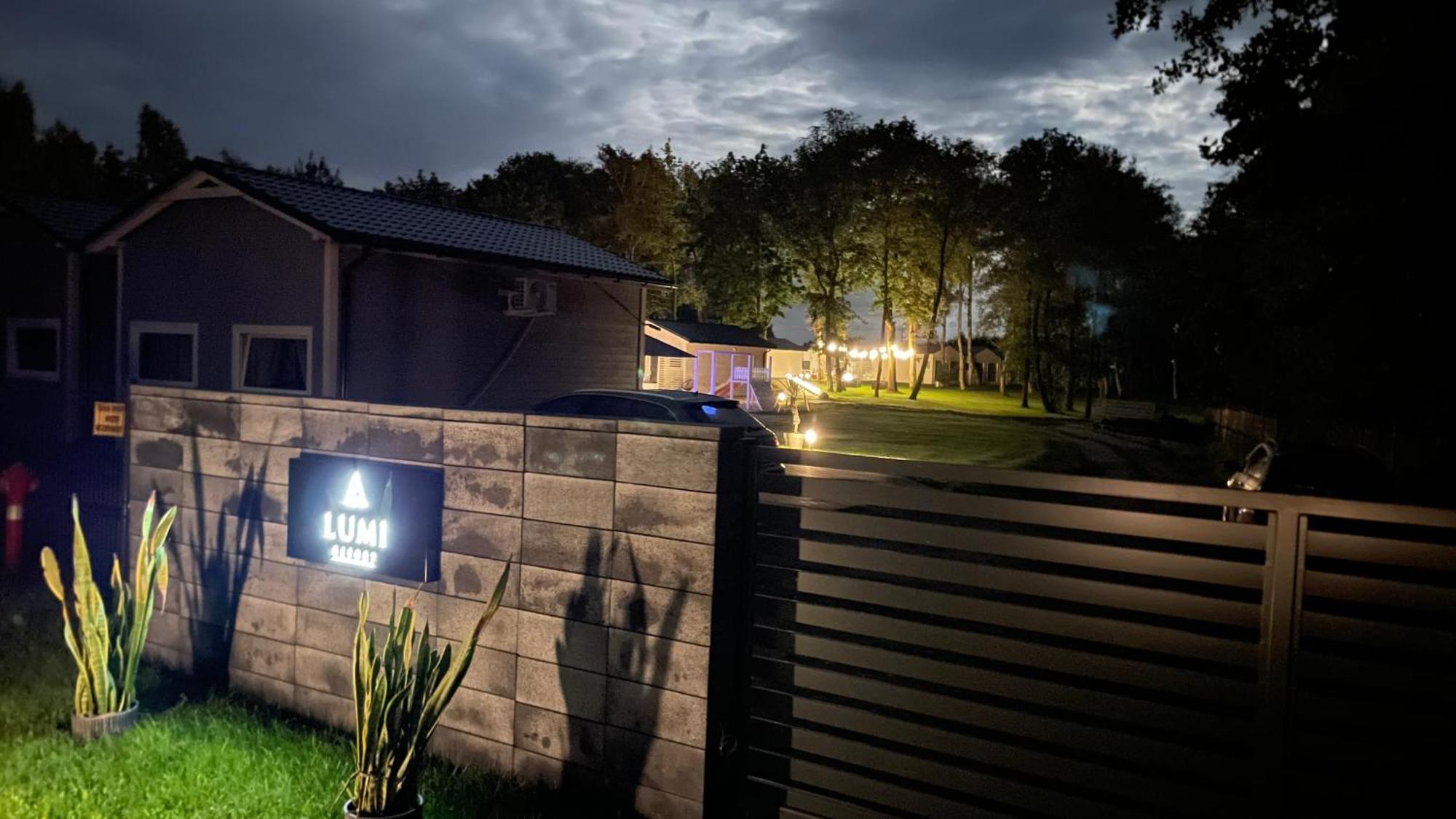 Lumi Resort Domki Letniskowe Z Podgrzewanym Basenem Rewal Bagian luar foto