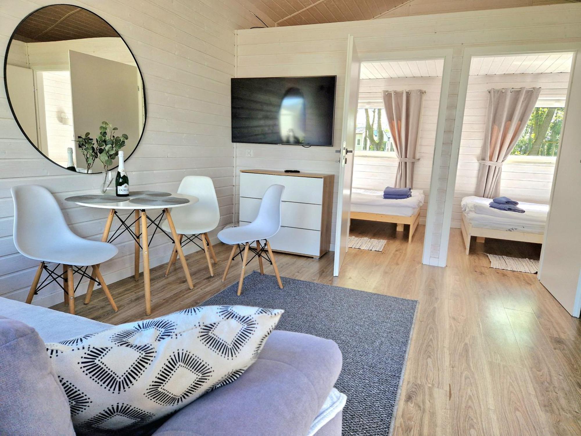 Lumi Resort Domki Letniskowe Z Podgrzewanym Basenem Rewal Bagian luar foto