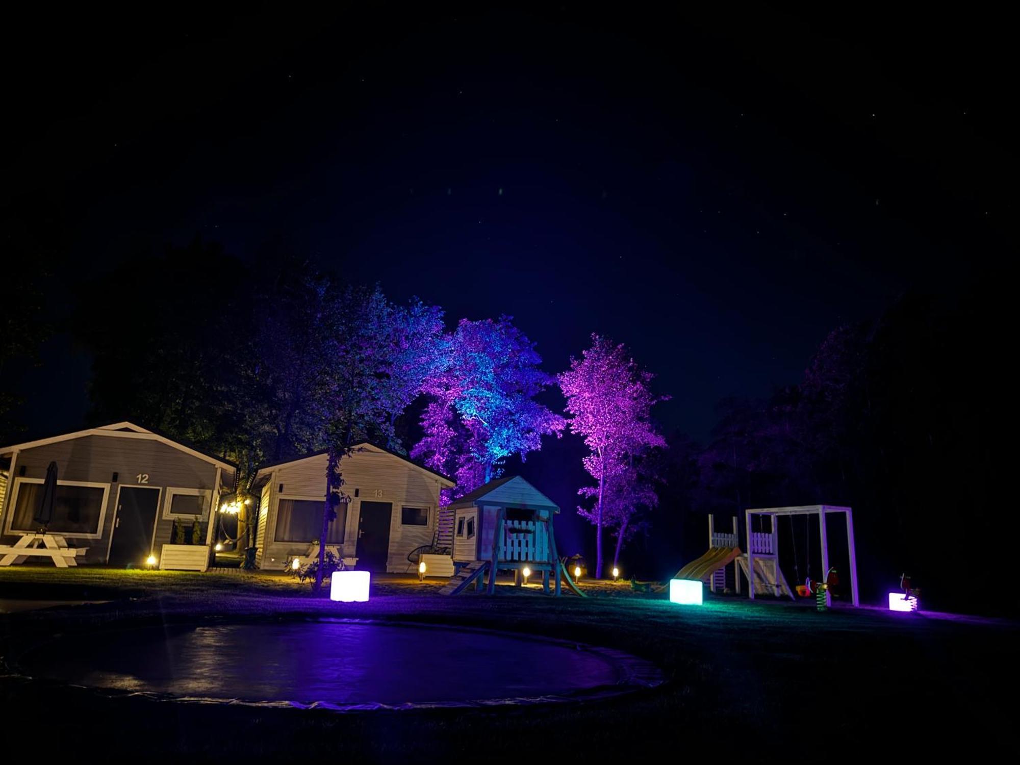 Lumi Resort Domki Letniskowe Z Podgrzewanym Basenem Rewal Bagian luar foto