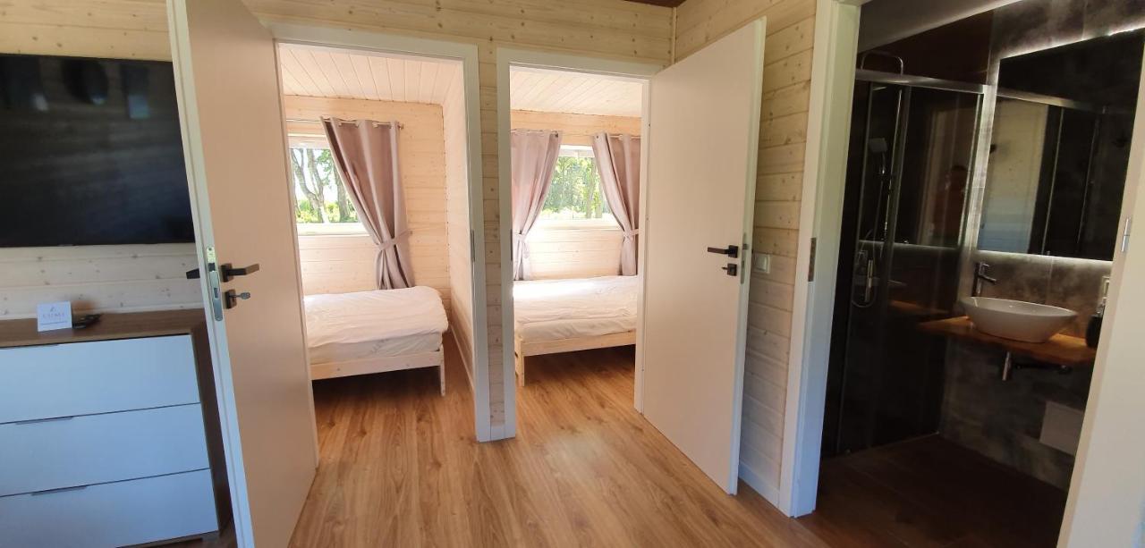 Lumi Resort Domki Letniskowe Z Podgrzewanym Basenem Rewal Bagian luar foto